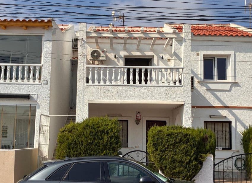 2 Zimmer Apartment zu verkaufen in Orihuela mit Pool - 149.999 € (Ref: 10091381)