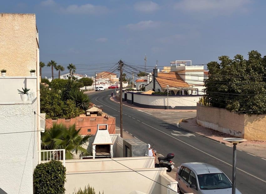 2 Zimmer Apartment zu verkaufen in Orihuela mit Pool - 149.999 € (Ref: 10091381)