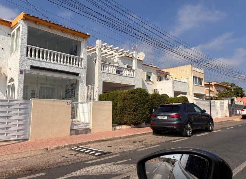 2 Zimmer Apartment zu verkaufen in Orihuela mit Pool - 149.999 € (Ref: 10091381)