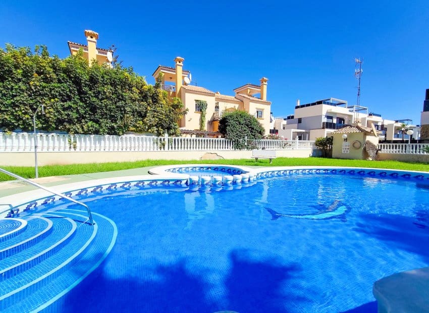 2 chambre Appartement à vendre à Cabo Roig avec piscine - 215 000 € (Ref: 10095556)