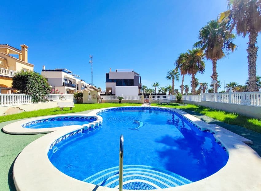 2 chambre Appartement à vendre à Cabo Roig avec piscine - 215 000 € (Ref: 10095556)