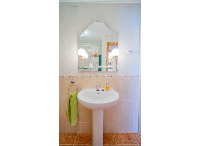 2 makuuhuone Huoneisto myytävänä paikassa Orihuela Costa mukana uima-altaan - 184 900 € (Ref: 10095729)