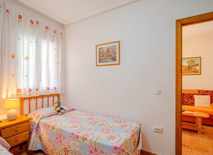 2 makuuhuone Huoneisto myytävänä paikassa Orihuela Costa mukana uima-altaan - 184 900 € (Ref: 10095729)
