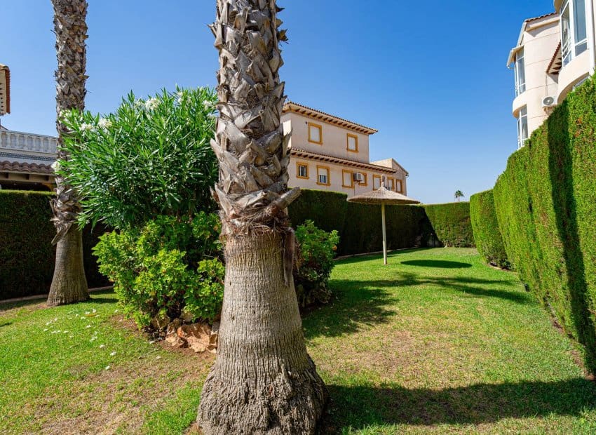 2 makuuhuone Huoneisto myytävänä paikassa Orihuela Costa mukana uima-altaan - 184 900 € (Ref: 10095729)