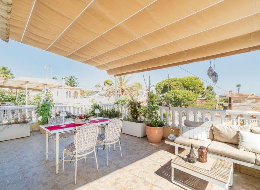 4 quarto Moradia para venda em Los Balcones com piscina - 369 000 € (Ref: 10099015)