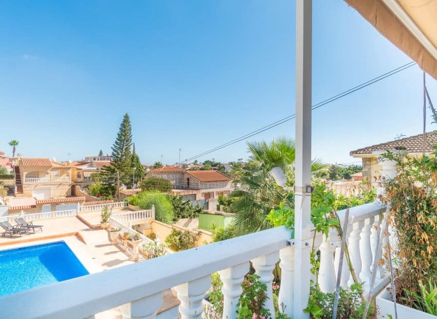 4 quarto Moradia para venda em Los Balcones com piscina - 369 000 € (Ref: 10099015)