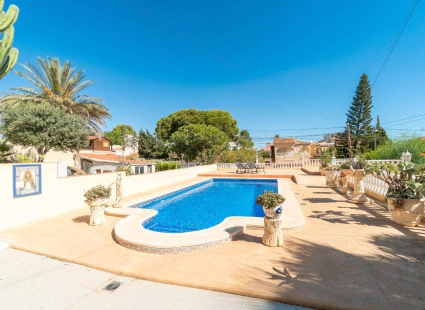 4 quarto Moradia para venda em Los Balcones com piscina - 369 000 € (Ref: 10099015)