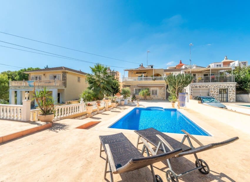 4 quarto Moradia para venda em Los Balcones com piscina - 369 000 € (Ref: 10099015)