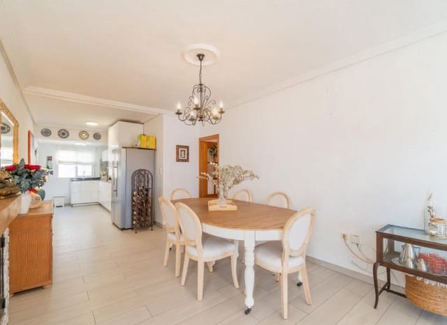 4 quarto Moradia para venda em Los Balcones com piscina - 369 000 € (Ref: 10099015)