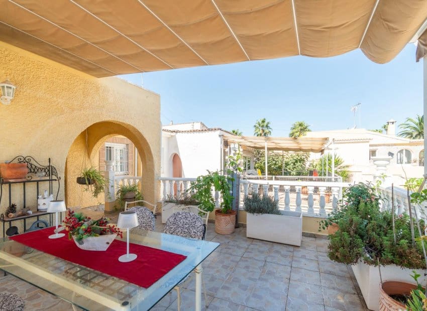 4 quarto Moradia para venda em Los Balcones com piscina - 369 000 € (Ref: 10099015)