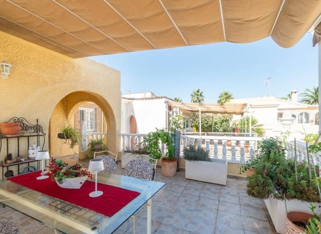 4 quarto Moradia para venda em Los Balcones com piscina - 369 000 € (Ref: 10099015)