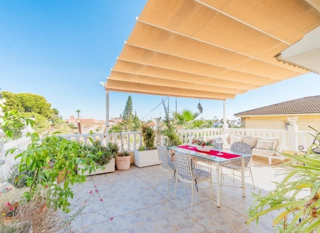 4 quarto Moradia para venda em Los Balcones com piscina - 369 000 € (Ref: 10099015)