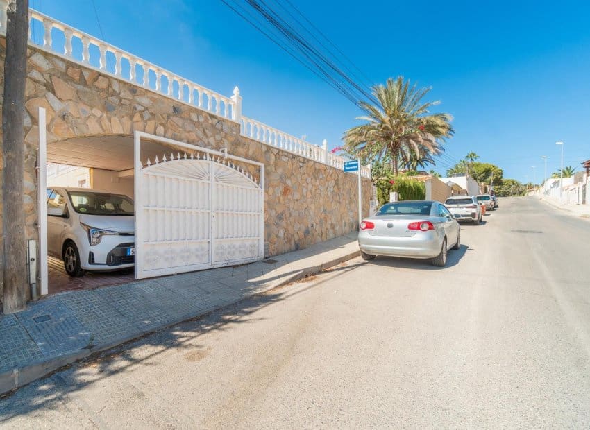 4 quarto Moradia para venda em Los Balcones com piscina - 369 000 € (Ref: 10099015)