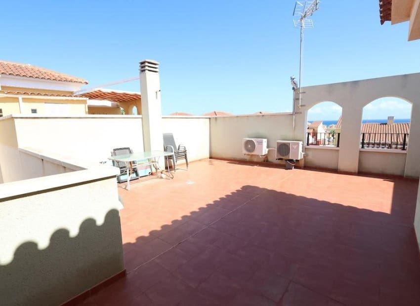 2 slaapkamer Appartement te koop in Torrevieja met zwembad garage - € 210.000 (Ref: 10099016)