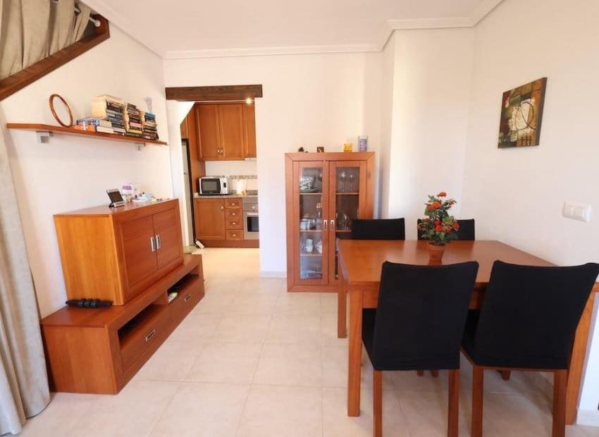 2 slaapkamer Appartement te koop in Torrevieja met zwembad garage - € 210.000 (Ref: 10099016)