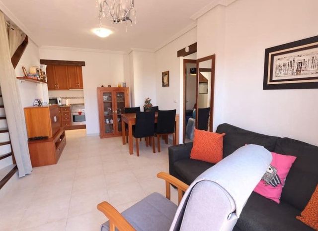 2 soverom Leilighet til salgs i Aguas Nuevas, Torrevieja med svømmebasseng garasje - € 210 000 (Ref: 10099016)