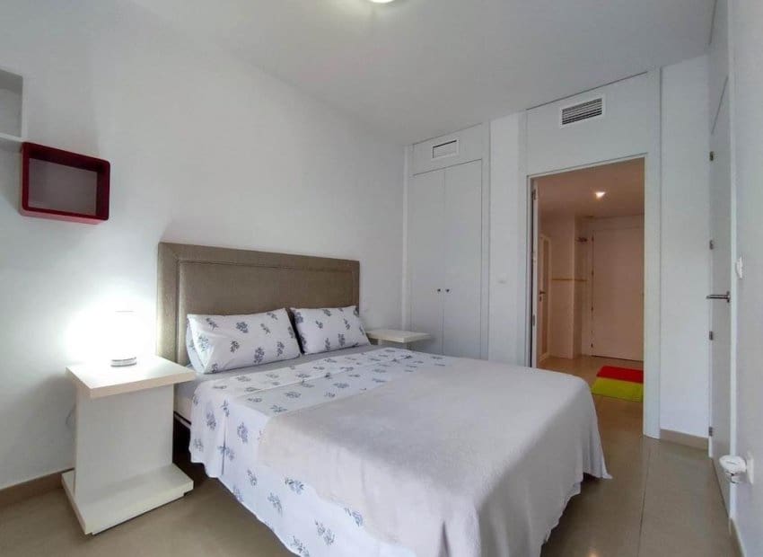 2 makuuhuone Huoneisto myytävänä paikassa Orihuela Costa mukana uima-altaan - 225 000 € (Ref: 10099017)