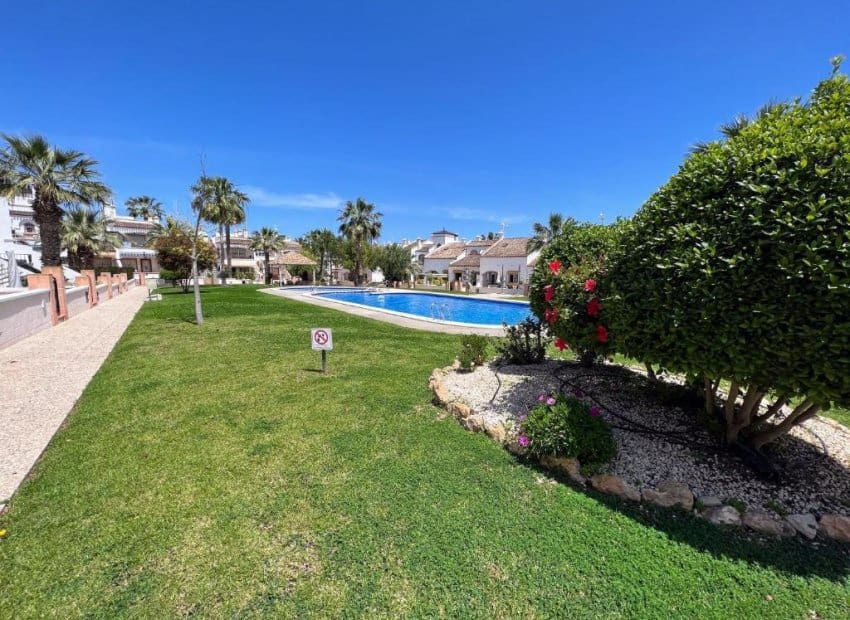 2 bedroom Townhouse for sale in Los Dolses with pool - € 249,995 (Ref: 10102877)