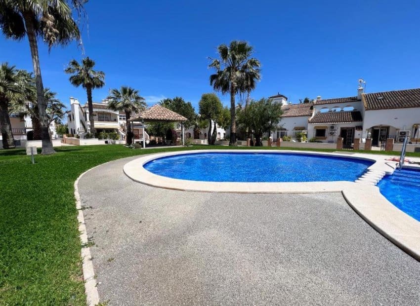 2 bedroom Townhouse for sale in Los Dolses with pool - € 249,995 (Ref: 10102877)