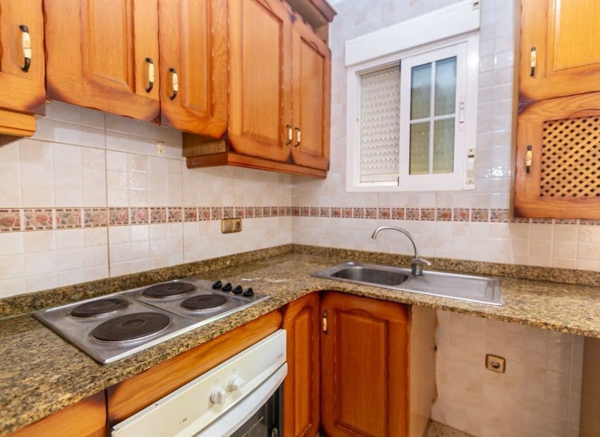 2 makuuhuone Huoneisto myytävänä paikassa Orihuela Costa mukana uima-altaan - 165 000 € (Ref: 10102878)