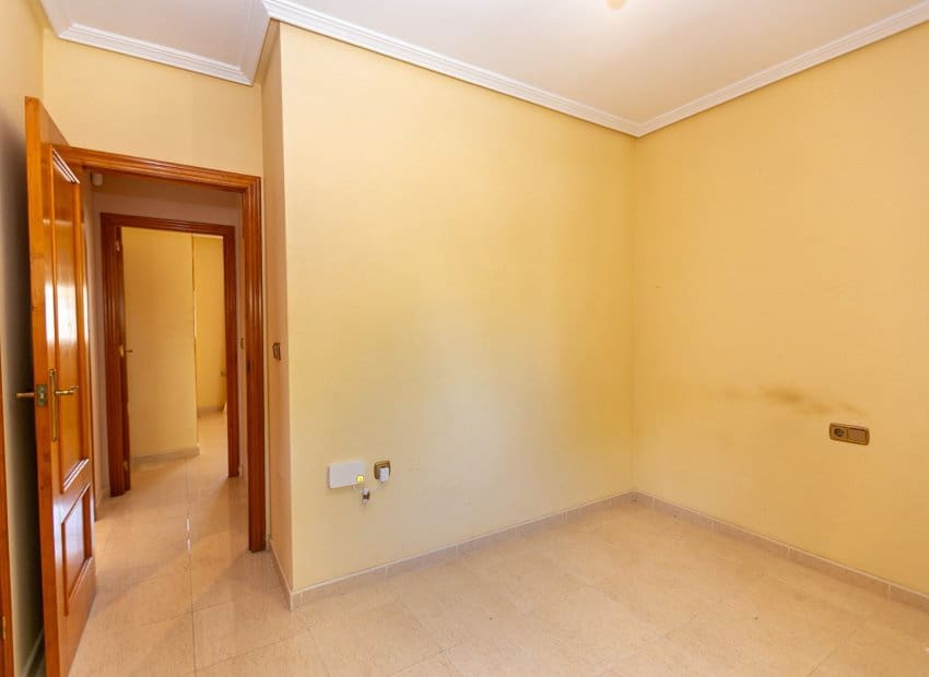 2 makuuhuone Huoneisto myytävänä paikassa Orihuela Costa mukana uima-altaan - 165 000 € (Ref: 10102878)