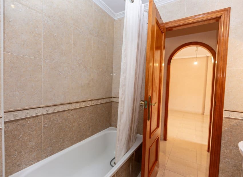 2 makuuhuone Huoneisto myytävänä paikassa Orihuela Costa mukana uima-altaan - 165 000 € (Ref: 10102878)