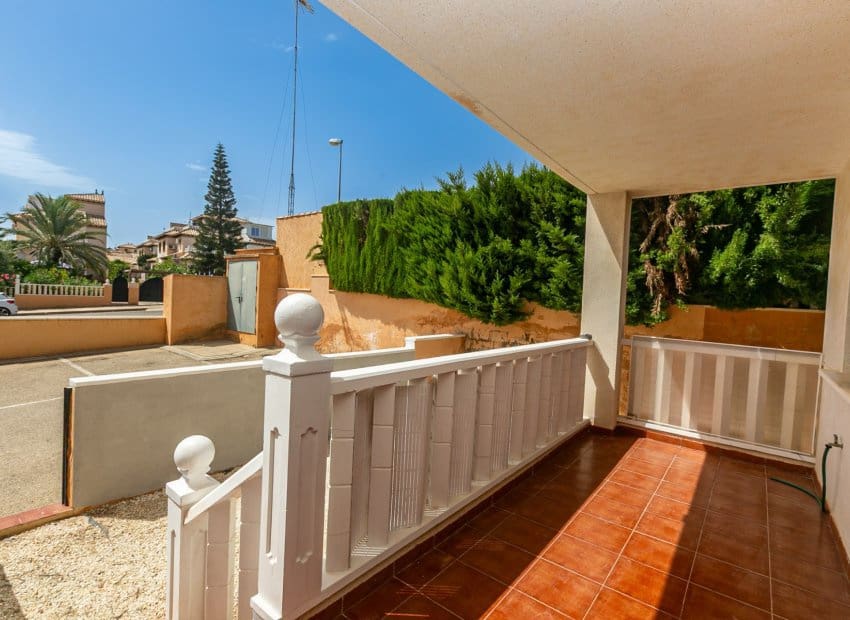 2 makuuhuone Huoneisto myytävänä paikassa Orihuela Costa mukana uima-altaan - 165 000 € (Ref: 10102878)