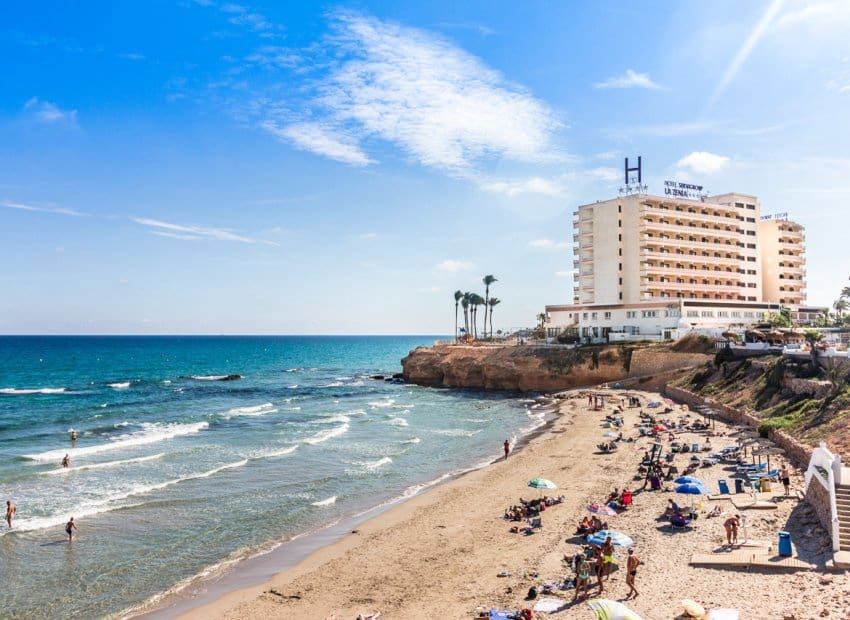 2 makuuhuone Huoneisto myytävänä paikassa Orihuela Costa mukana uima-altaan - 165 000 € (Ref: 10102878)