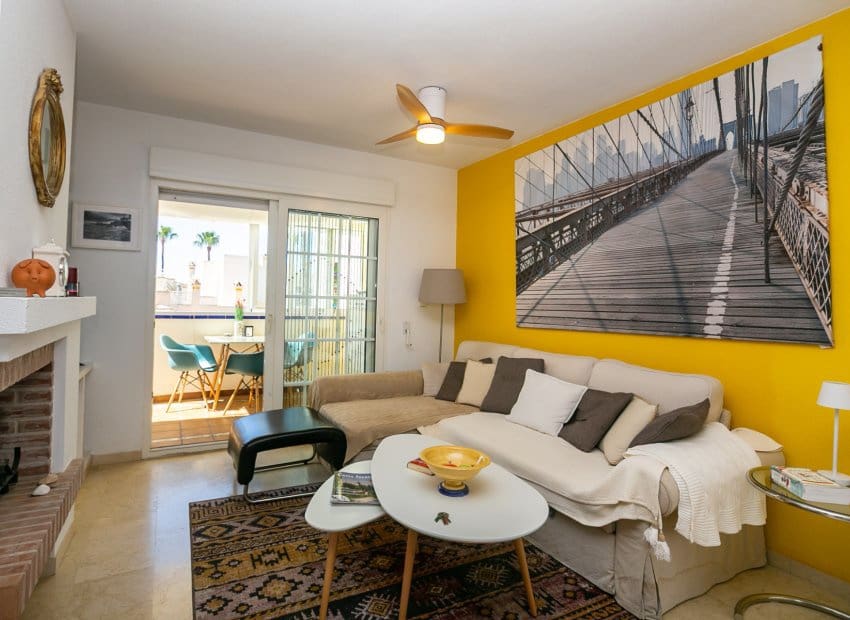 Apartamento de 2 habitaciones en Playa Flamenca en venta con piscina - 249.000 € (Ref: 10102879)