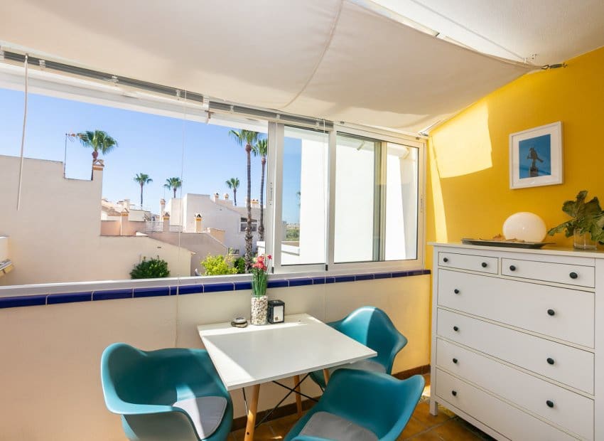Apartamento de 2 habitaciones en Playa Flamenca en venta con piscina - 249.000 € (Ref: 10102879)