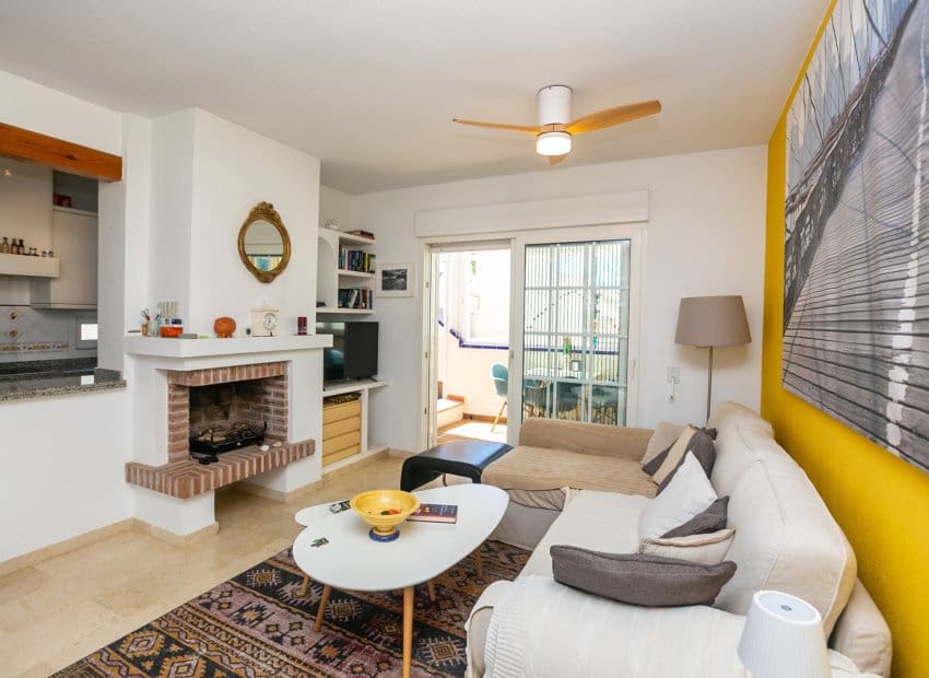 Apartamento de 2 habitaciones en Playa Flamenca en venta con piscina - 249.000 € (Ref: 10102879)