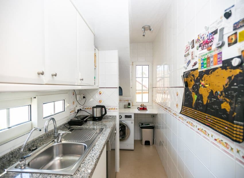 Apartamento de 2 habitaciones en Playa Flamenca en venta con piscina - 249.000 € (Ref: 10102879)
