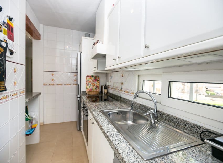 Apartamento de 2 habitaciones en Playa Flamenca en venta con piscina - 249.000 € (Ref: 10102879)
