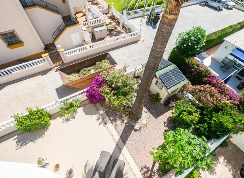 Apartamento de 2 habitaciones en Playa Flamenca en venta con piscina - 249.000 € (Ref: 10102879)
