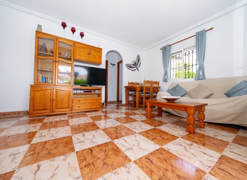 3 sovrum Villa till salu i Playa Flamenca med pool - 529 900 € (Ref: 10102880)
