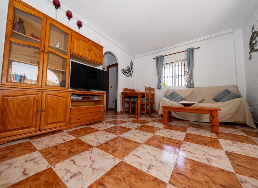 3 sovrum Villa till salu i Playa Flamenca med pool - 529 900 € (Ref: 10102880)
