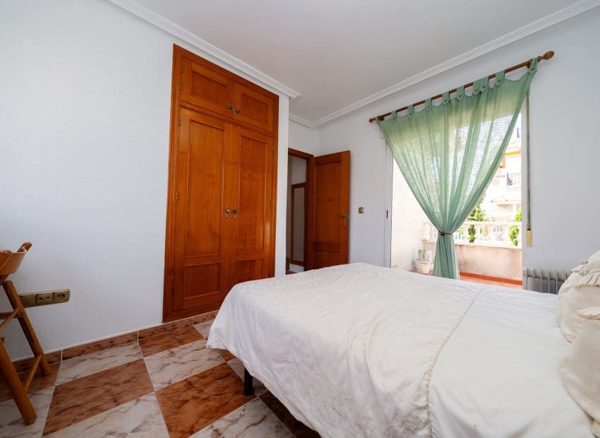 3 sovrum Villa till salu i Playa Flamenca med pool - 529 900 € (Ref: 10102880)