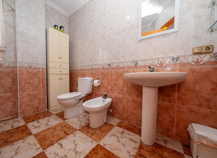 3 sovrum Villa till salu i Playa Flamenca med pool - 529 900 € (Ref: 10102880)