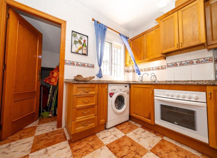 3 sovrum Villa till salu i Playa Flamenca med pool - 529 900 € (Ref: 10102880)