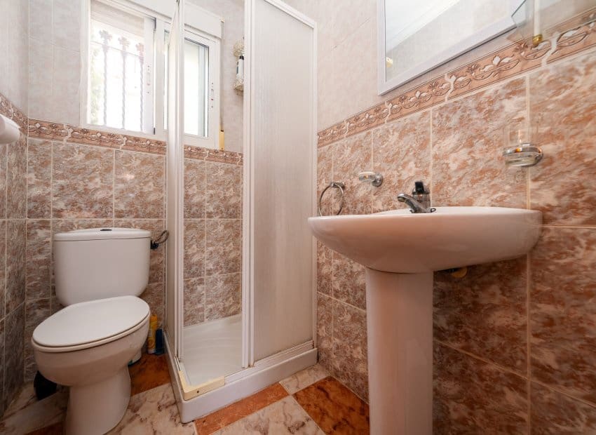 3 sovrum Villa till salu i Playa Flamenca med pool - 529 900 € (Ref: 10102880)