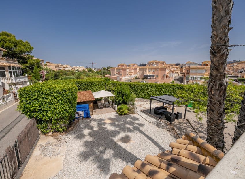 3 sovrum Villa till salu i Playa Flamenca med pool - 529 900 € (Ref: 10102880)