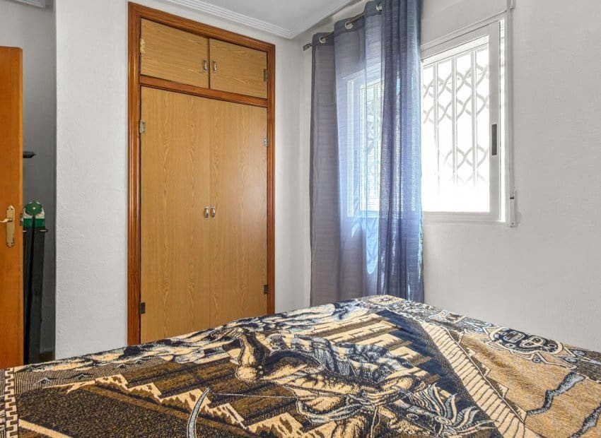 2 soveværelse Byhus til salg i Torrevieja med swimmingpool garage - € 159.500 (Ref: 10102881)