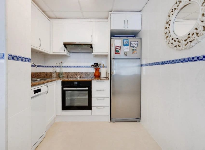 3 slaapkamer Appartement te koop in Torrevieja met zwembad garage - € 329.000 (Ref: 10102882)
