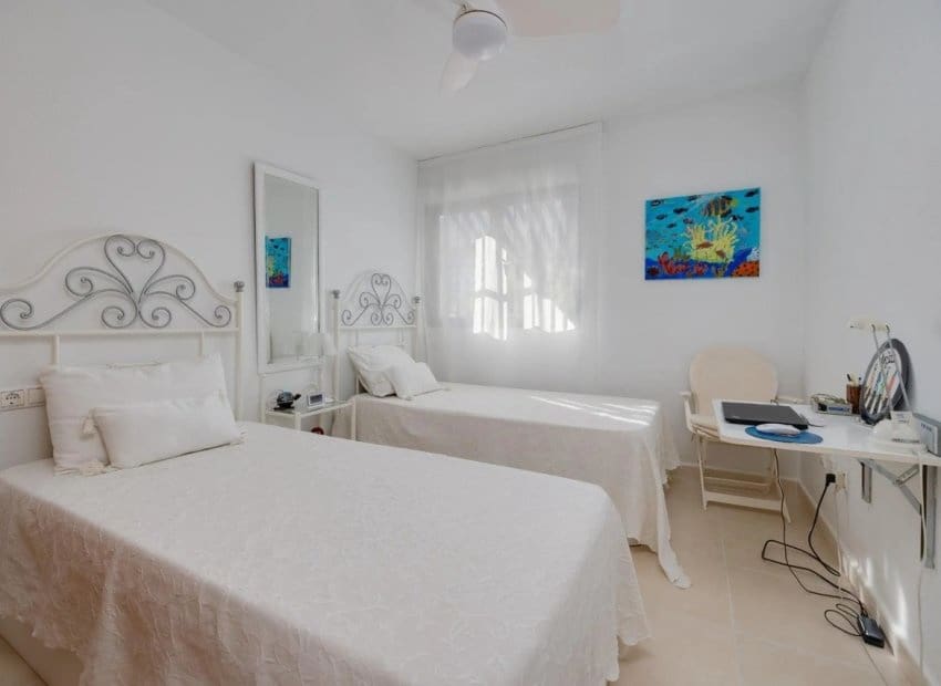 3 slaapkamer Appartement te koop in Torrevieja met zwembad garage - € 329.000 (Ref: 10102882)