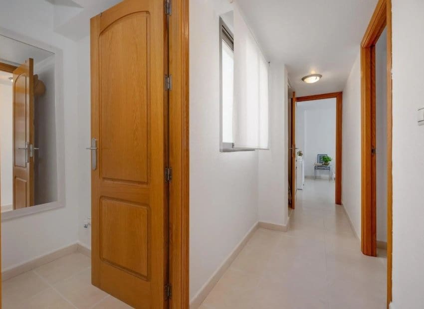 3 slaapkamer Appartement te koop in Torrevieja met zwembad garage - € 329.000 (Ref: 10102882)