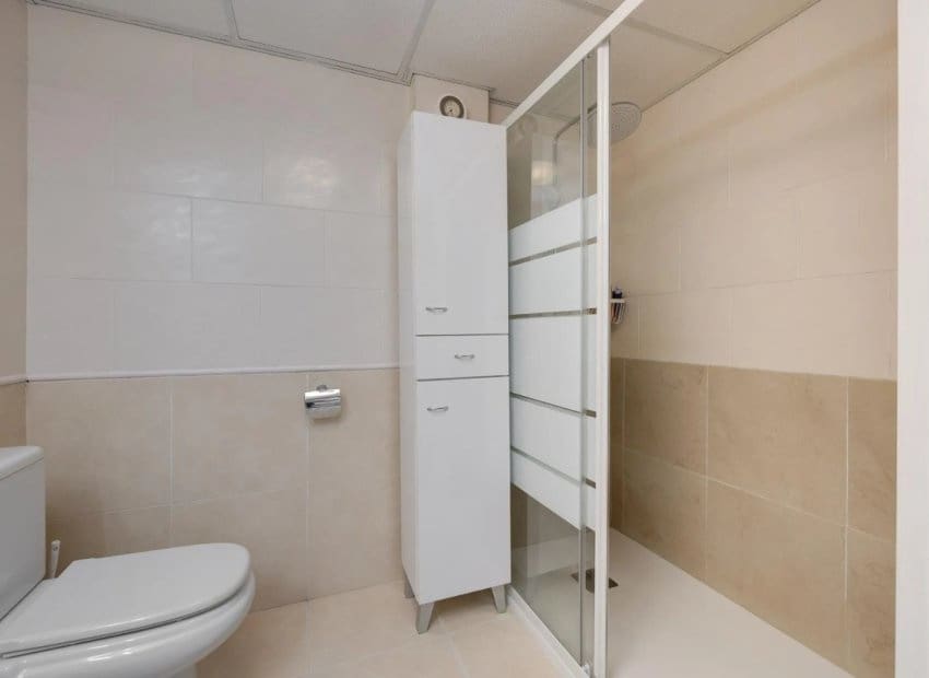 3 slaapkamer Appartement te koop in Torrevieja met zwembad garage - € 329.000 (Ref: 10102882)