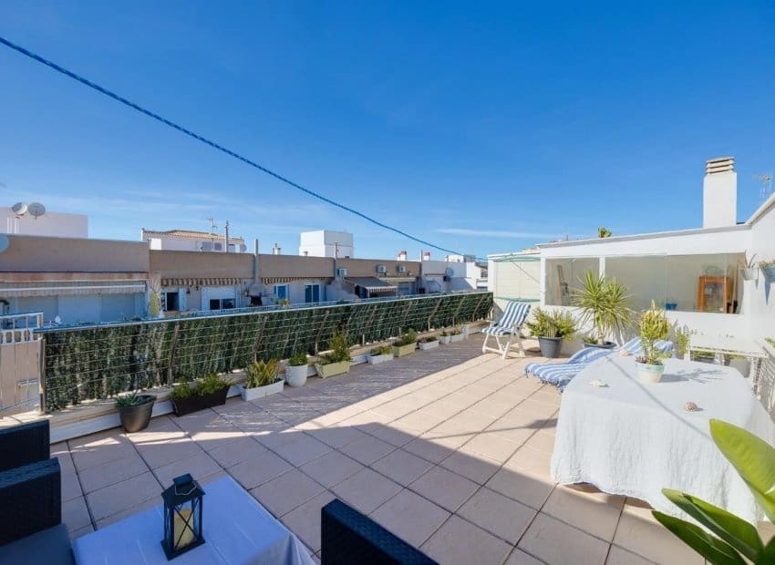 3 slaapkamer Appartement te koop in Torrevieja met zwembad garage - € 329.000 (Ref: 10102882)