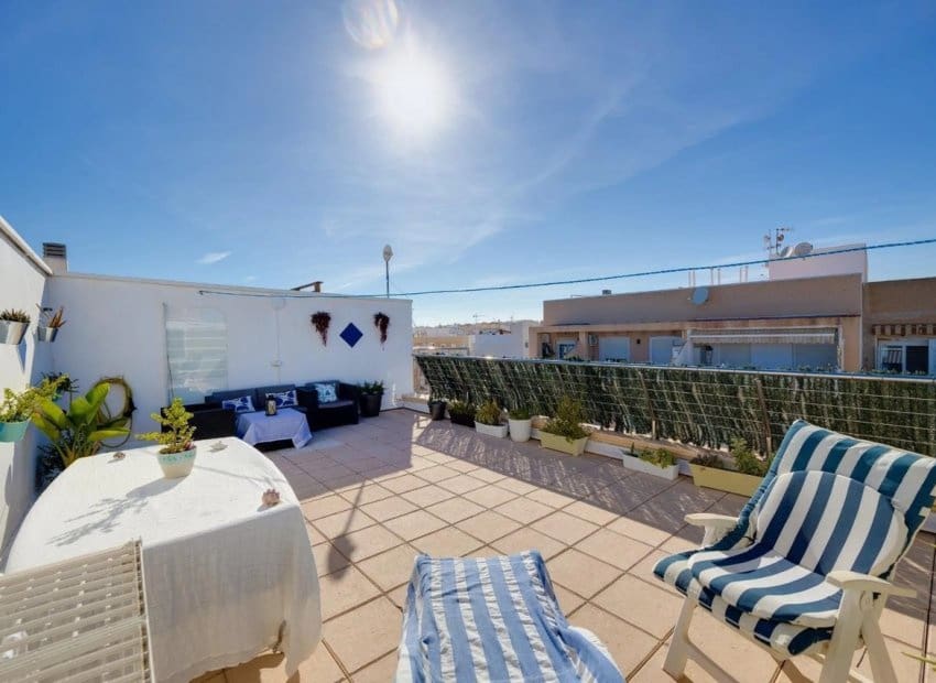3 slaapkamer Appartement te koop in Torrevieja met zwembad garage - € 329.000 (Ref: 10102882)