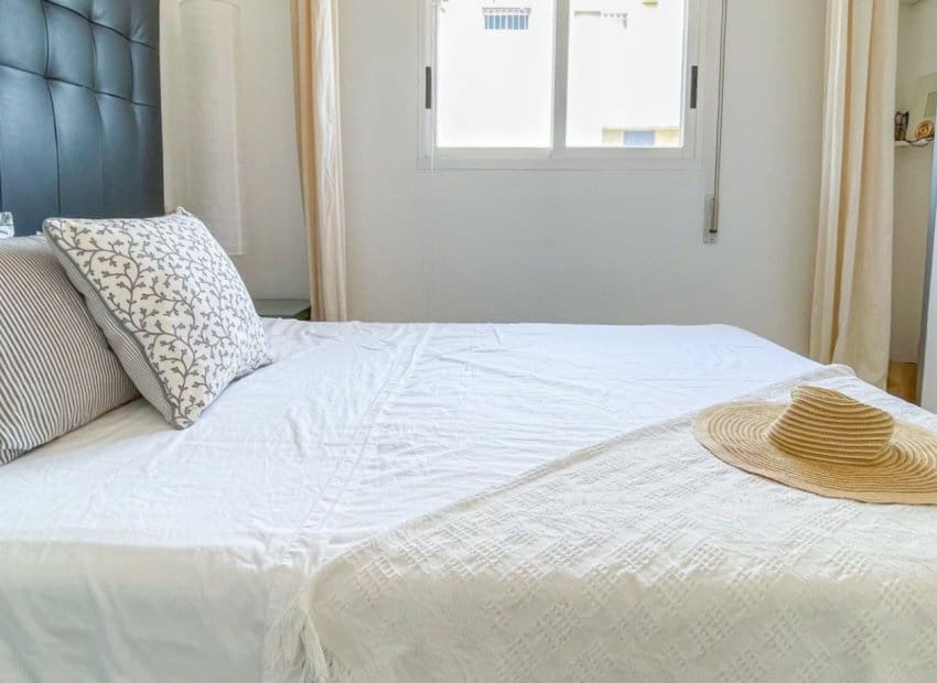 2 chambre Maison de Ville à vendre à Torrevieja avec piscine - 197 900 € (Ref: 10103565)