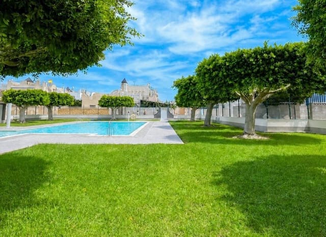 2 chambre Maison de Ville à vendre à El Chaparral - La Siesta - La Torreta, Torrevieja avec piscine - 197 900 € (Ref: 10103565)